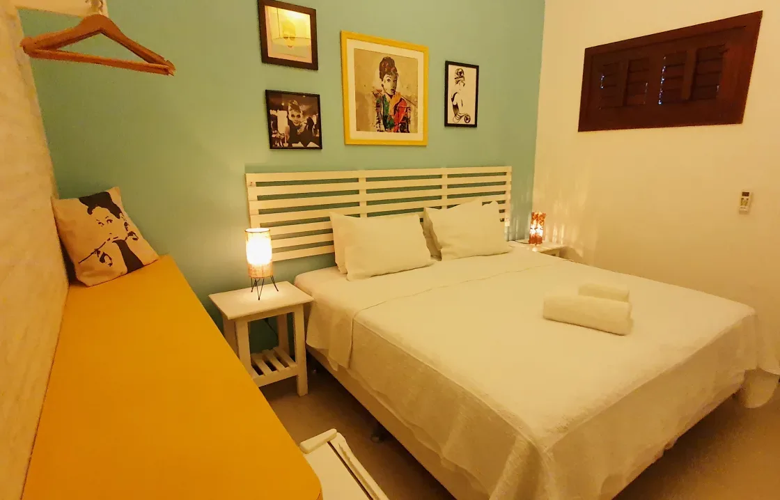 Quarto Audrey Casal